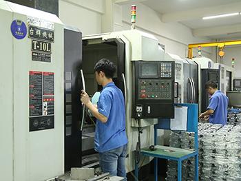 Equipamiento de mecanizado CNC